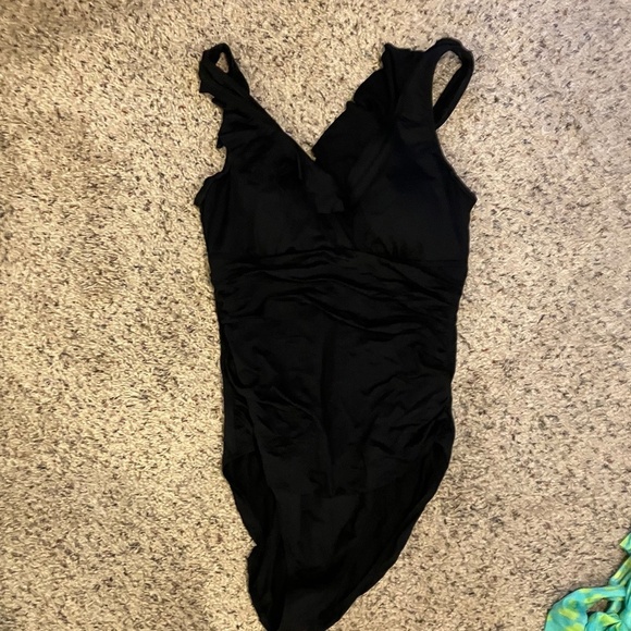 LAUREN Ralph Lauren Tummy-Control Ruffle One-Pc Swimsuit Size 10 - Picture 2 of 7